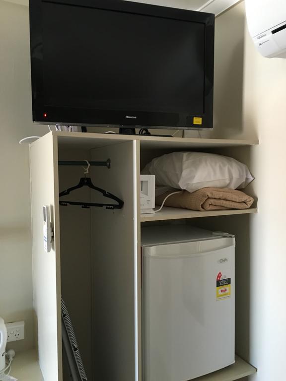 Plantation Park Motor Inn Ayr Habitación foto